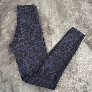 Aerie Blue and Black Swirl Leggings